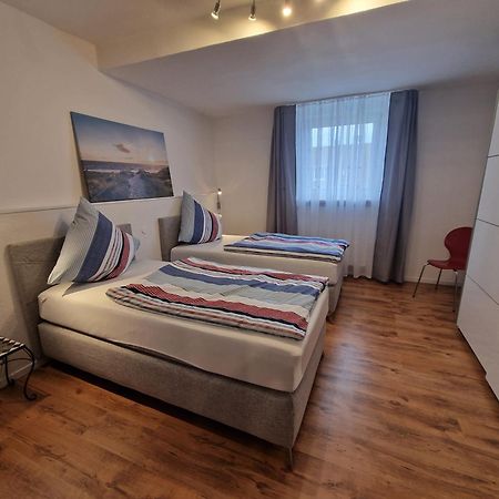 Fewofaubelcentro 42 & 54 & 62 M2 Oberhausen  Phòng bức ảnh