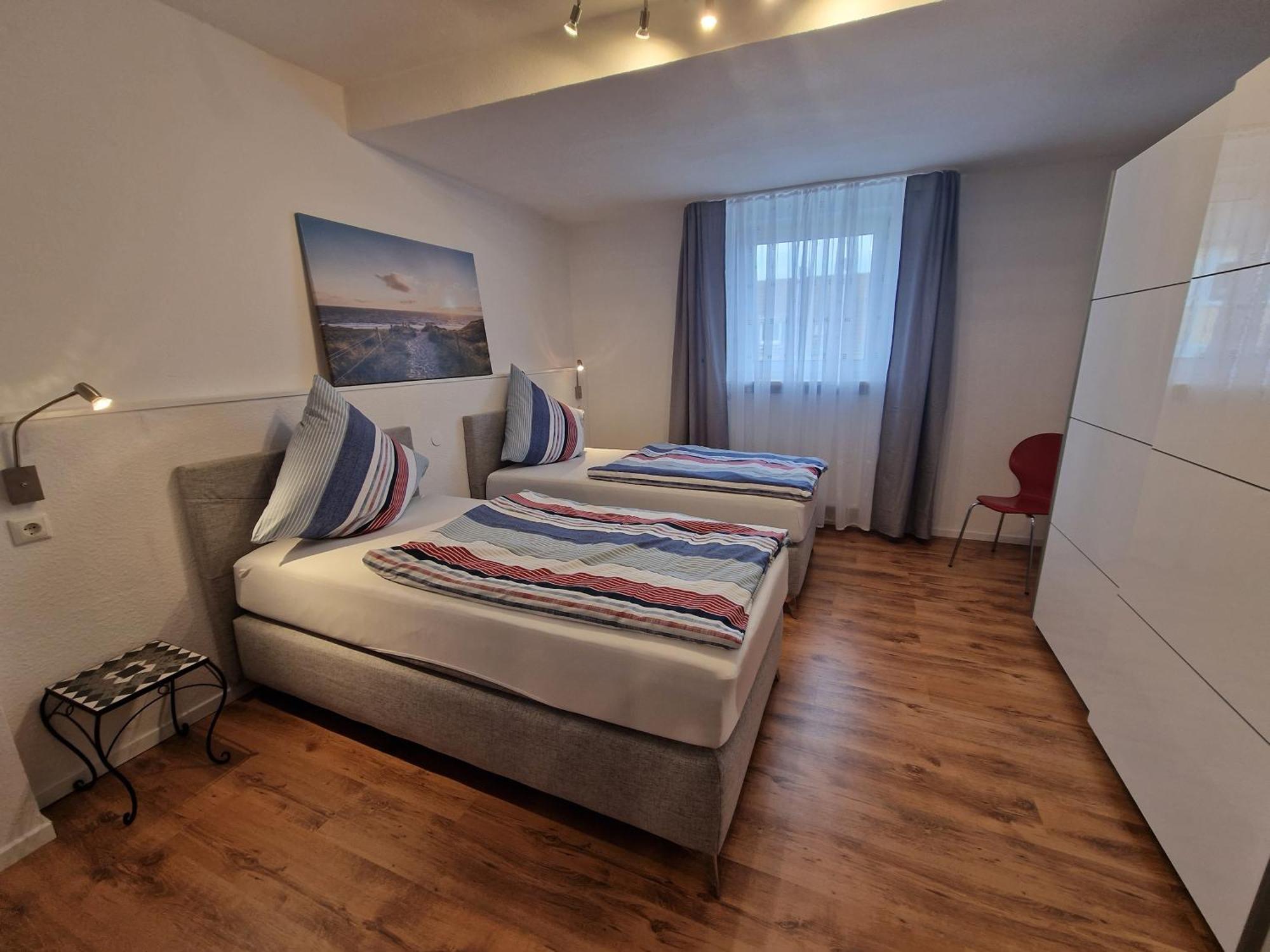 Fewofaubelcentro 42 & 54 & 62 M2 Oberhausen  Phòng bức ảnh